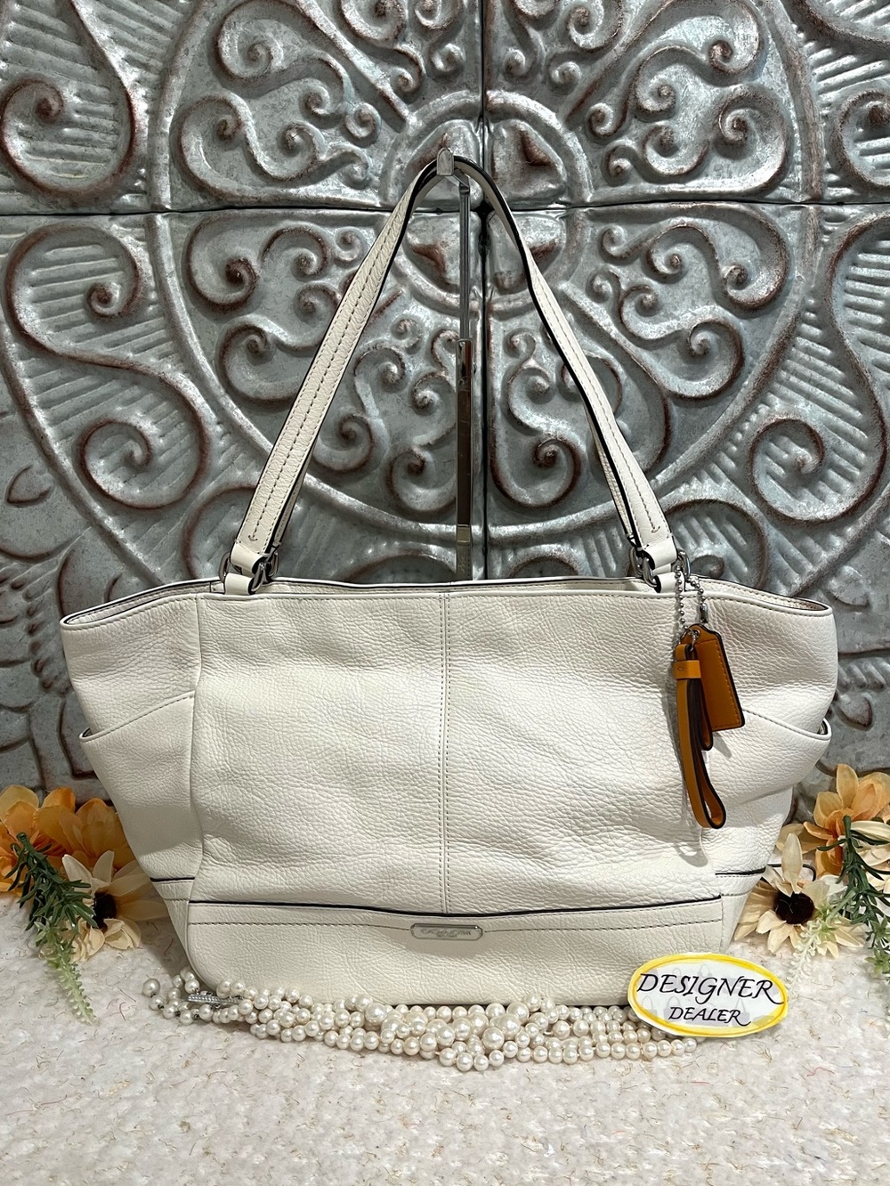 COACH Park Carrie Chalk Leather Tote 23284 EUC! 🌼
